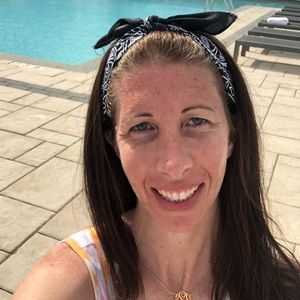 Meet your Posher, Laura